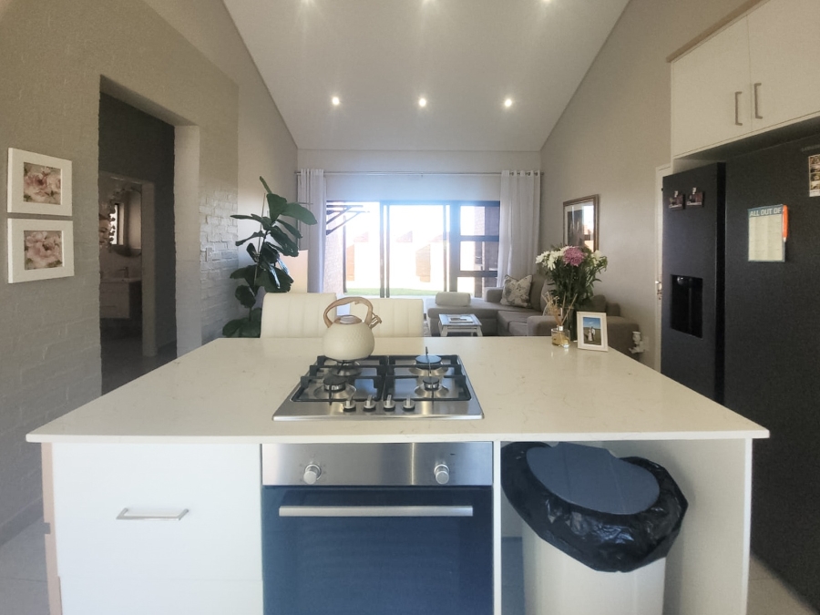 2 Bedroom Property for Sale in Van Der Hoff Park North West